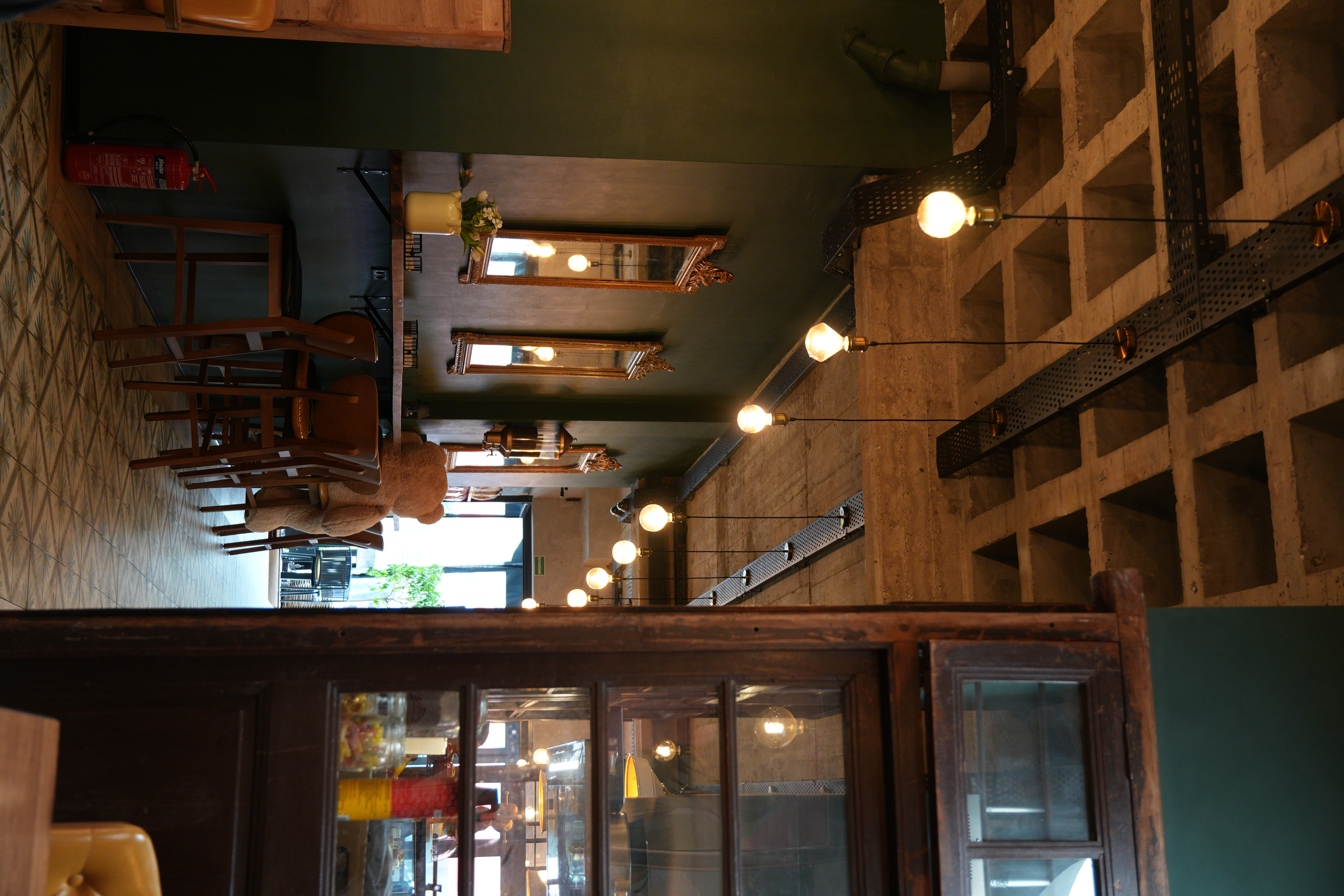 ZIANI FX – Espresso Interieur