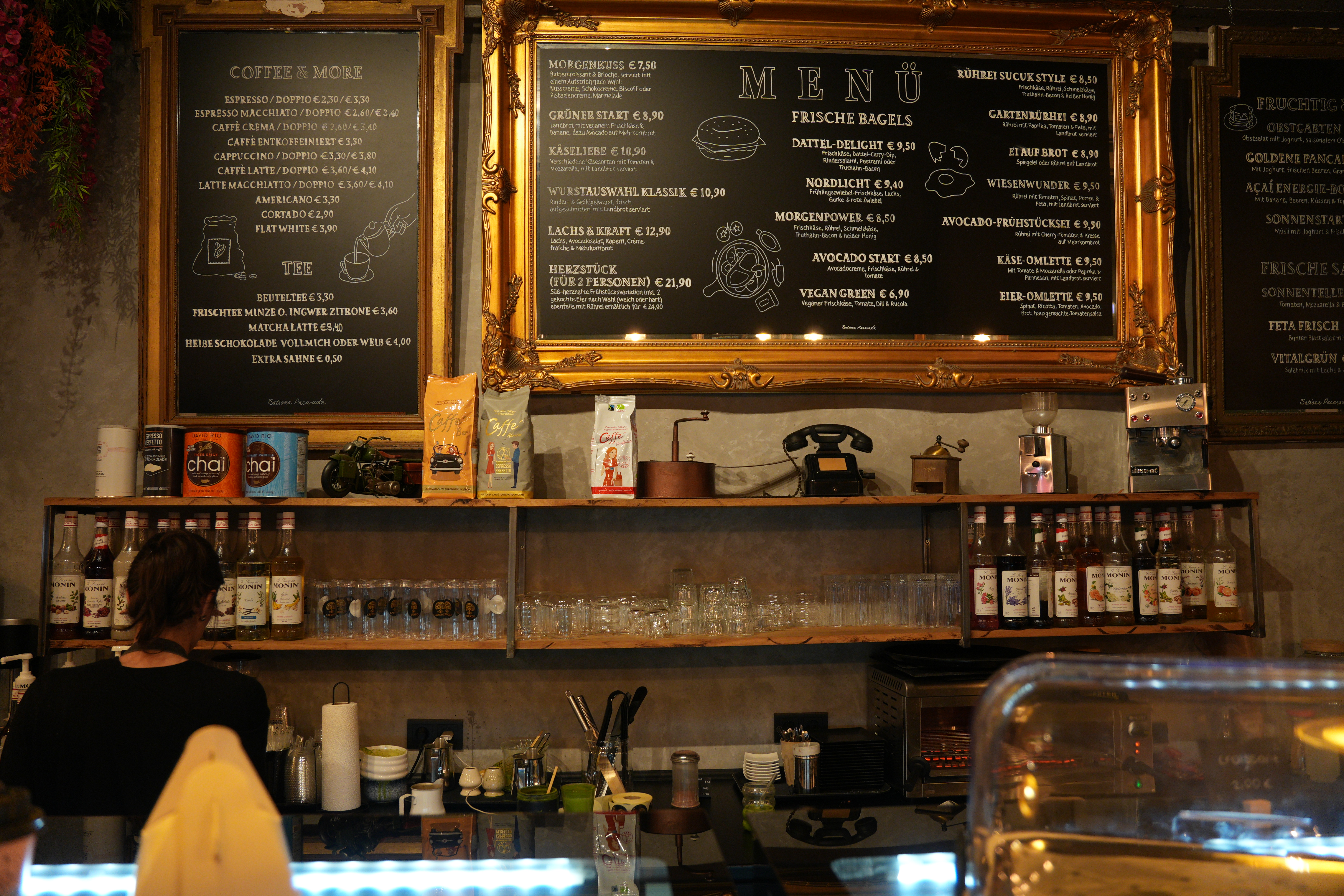 ZIANI FX – Espresso Interieur