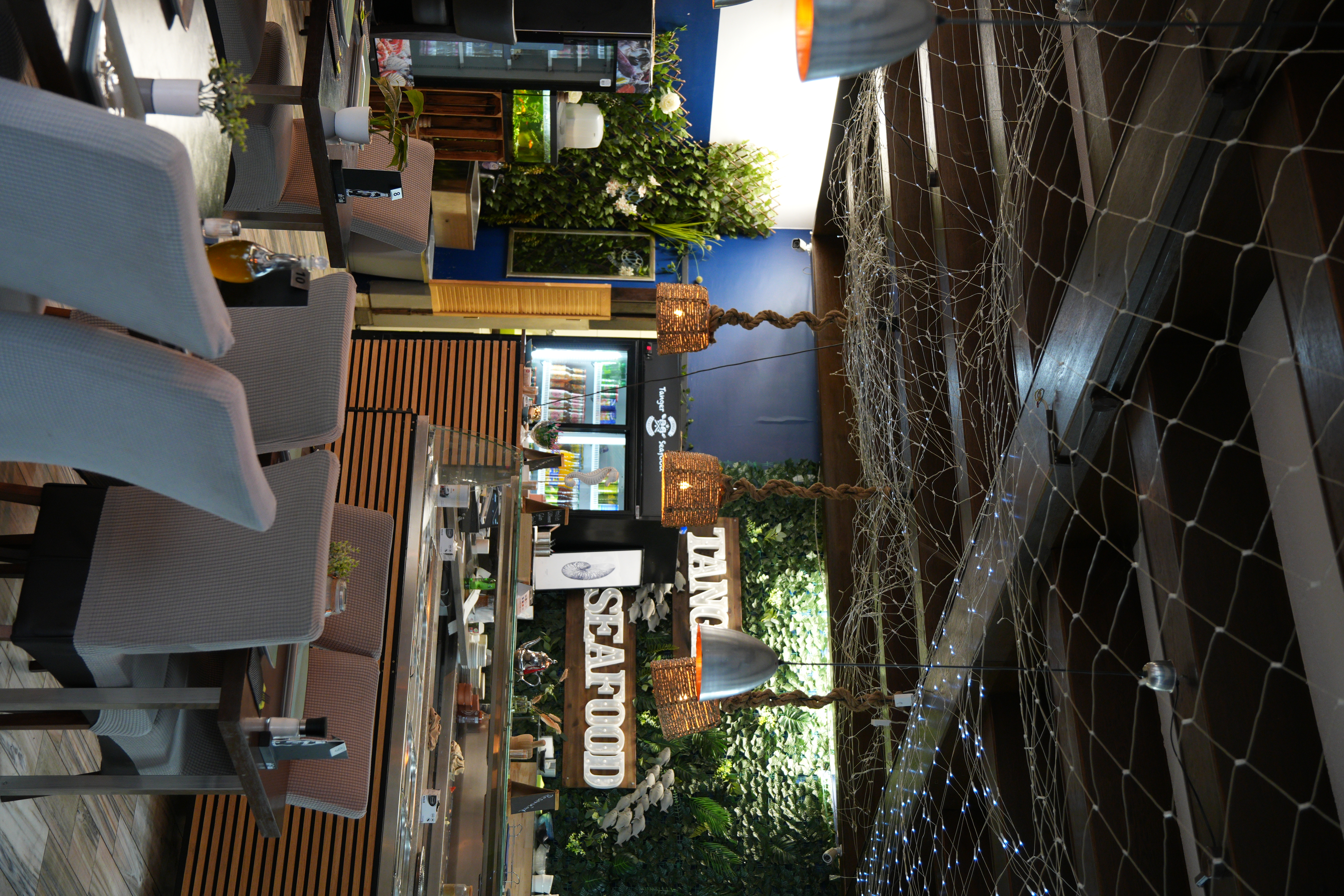 ZIANI FX – Tanger Seafood Interieur